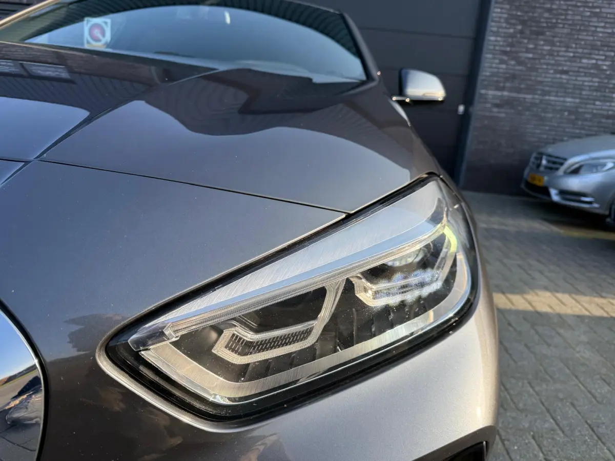 116d Executive | 1E EIGENAAR | 3/6/12MND GARANTIE | AUTOMAAT | LED | CARPLAY | SFEERVERLICHTING | CRUISE | AIRCO |