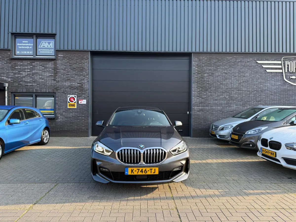 116d Executive | 1E EIGENAAR | 3/6/12MND GARANTIE | AUTOMAAT | LED | CARPLAY | SFEERVERLICHTING | CRUISE | AIRCO |