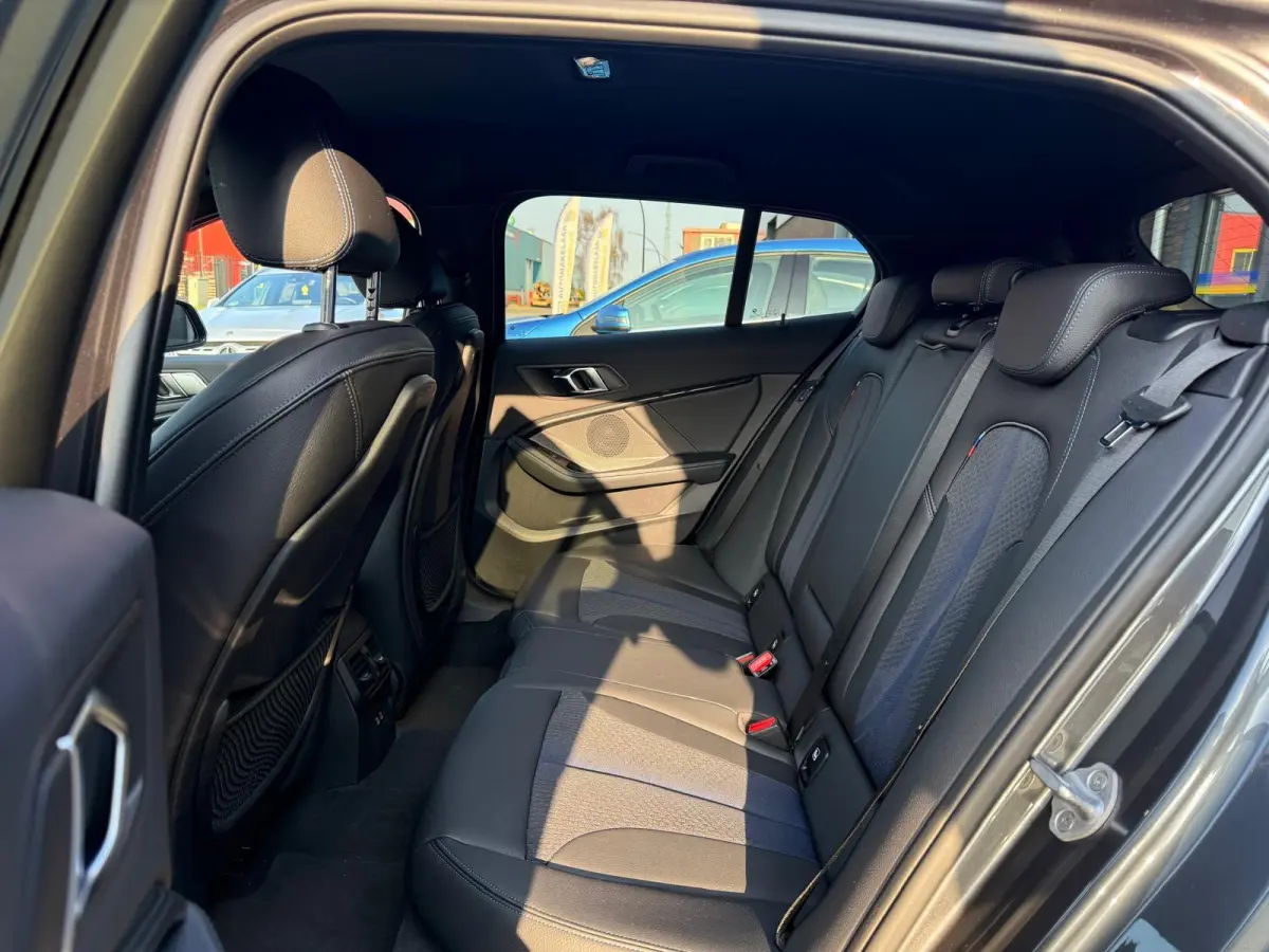116d Executive | 1E EIGENAAR | 3/6/12MND GARANTIE | AUTOMAAT | LED | CARPLAY | SFEERVERLICHTING | CRUISE | AIRCO |