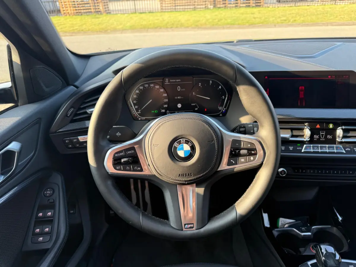 116d Executive | 1E EIGENAAR | 3/6/12MND GARANTIE | AUTOMAAT | LED | CARPLAY | SFEERVERLICHTING | CRUISE | AIRCO |