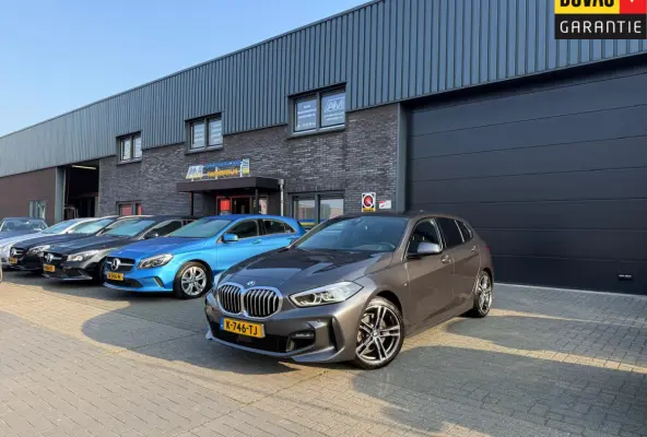 116d Executive | 1E EIGENAAR | 3/6/12MND GARANTIE | AUTOMAAT | LED | CARPLAY | SFEERVERLICHTING | CRUISE | AIRCO |