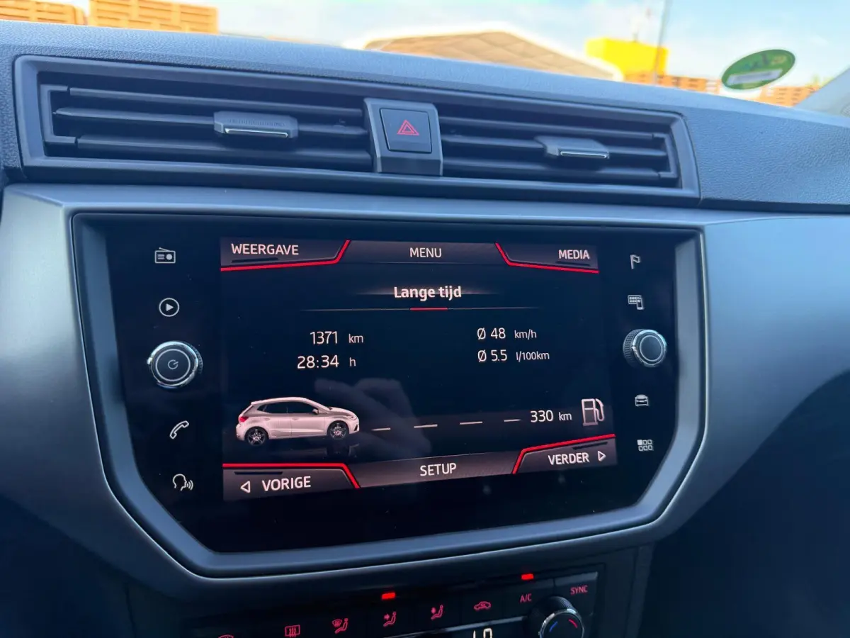 1.0 TSI Style Business Intense | 1E EIGENAAR | 3/6/12MND GARANTIE | DIGITAAL COCKPIT | ACC | CARPLAY | LED | CLIMA | STOELVERW. |