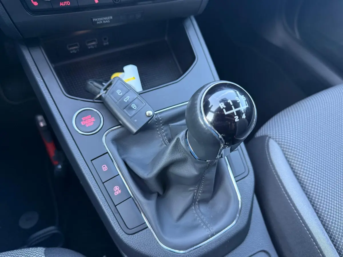 1.0 TSI Style Business Intense | 1E EIGENAAR | 3/6/12MND GARANTIE | DIGITAAL COCKPIT | ACC | CARPLAY | LED | CLIMA | STOELVERW. |