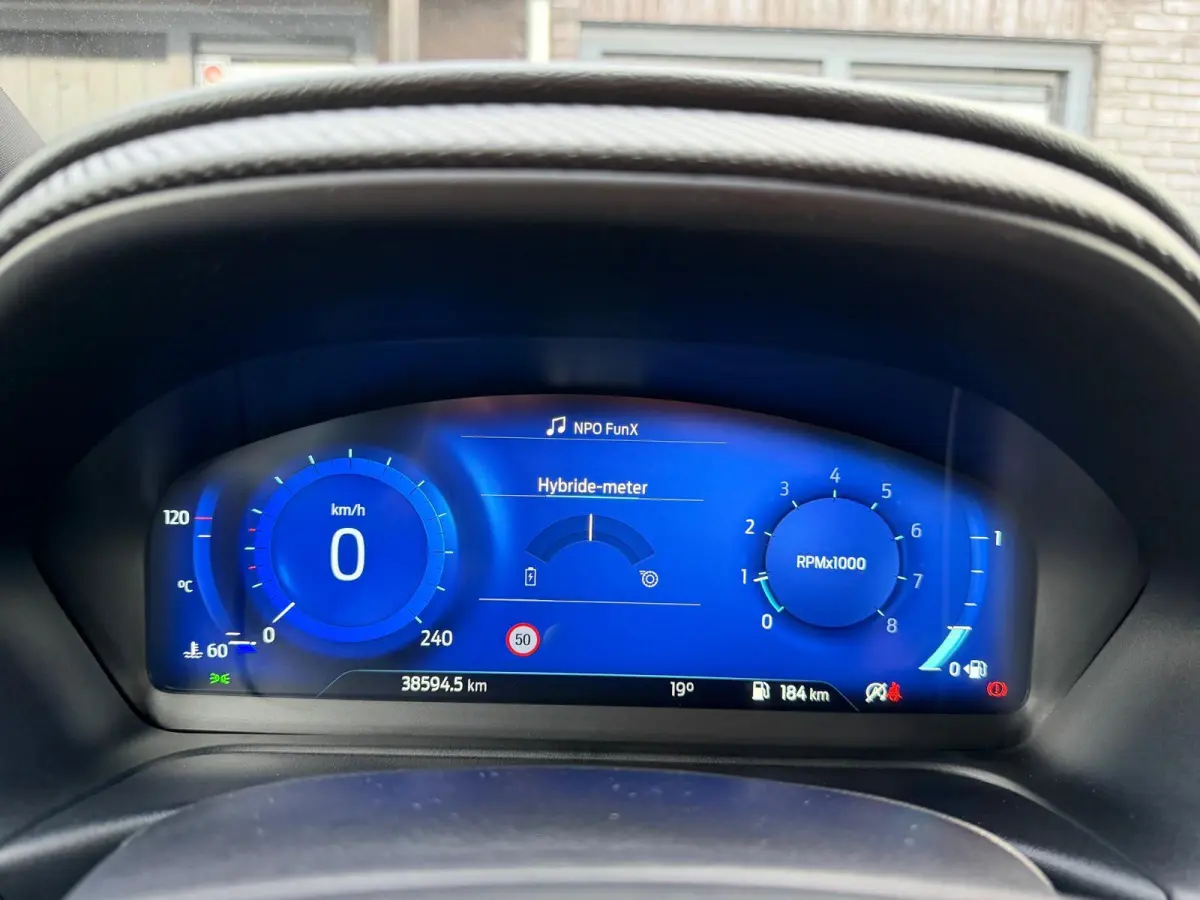 1.0 EcoBoost ST-Line X | 1E EIGENAAR | 3/6/12MND GARANTIE | LED | CARPLAY | B&O | CRUISE | LMV | ST-LINE |LMV | CLIMA | TREKHAAK |