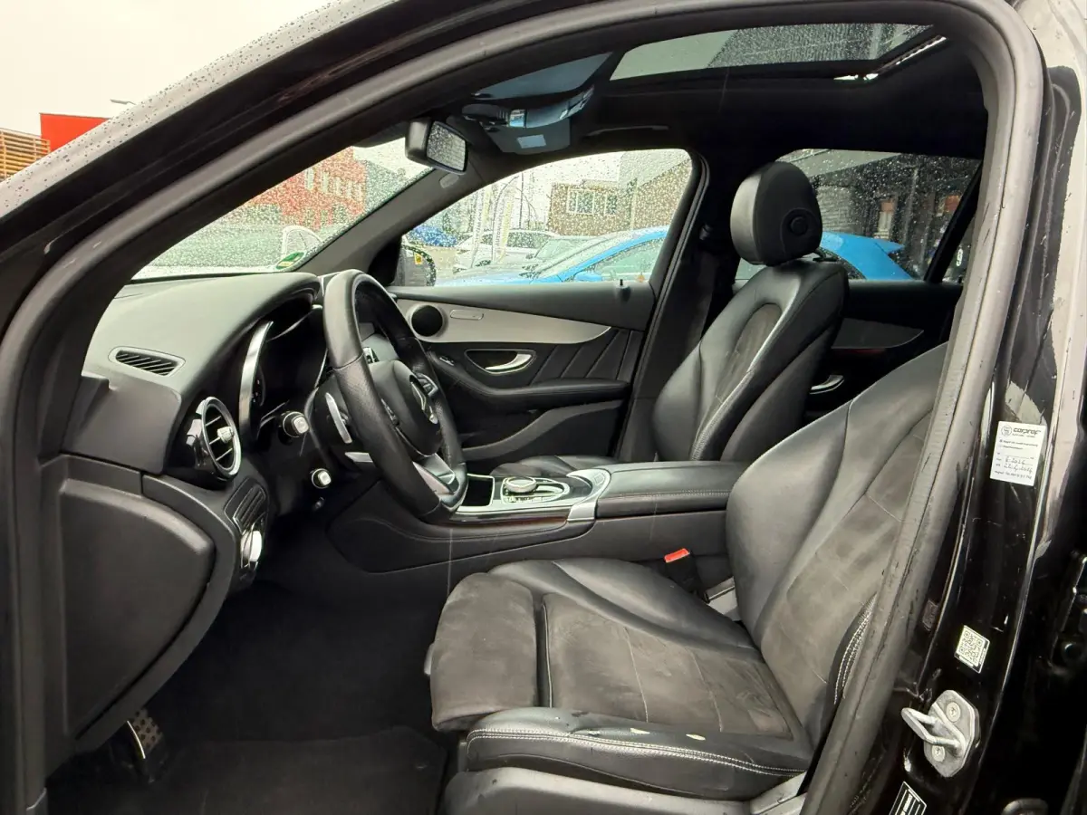 220 d 4MATIC Premium Plus | 3/6/12MND GARANTIE | LED | CARPLAY | PANODAK | CRUISE | NAVI | TREKHAAK |