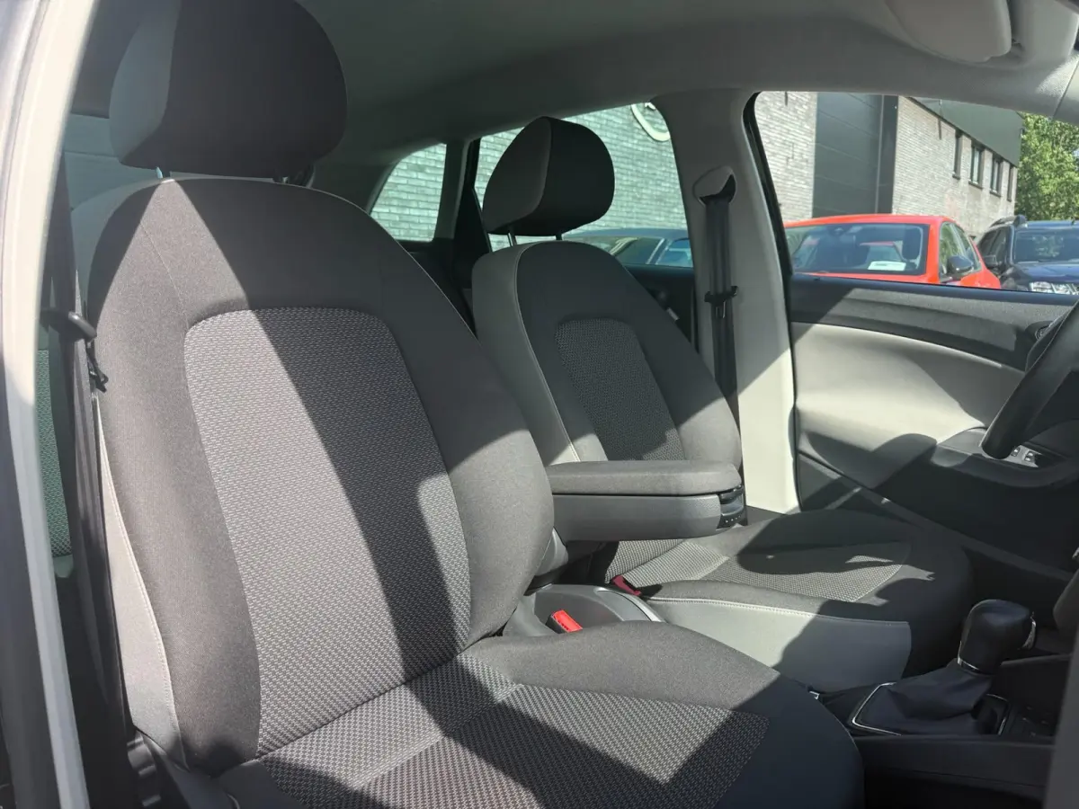 1.0 EcoTSI Style Connect | 1E EIGENAAR | 3/6/12MND GARANTIE | AUTOMAAT | LED | NAVI | CARPLAY | CRUISE | DAB |
