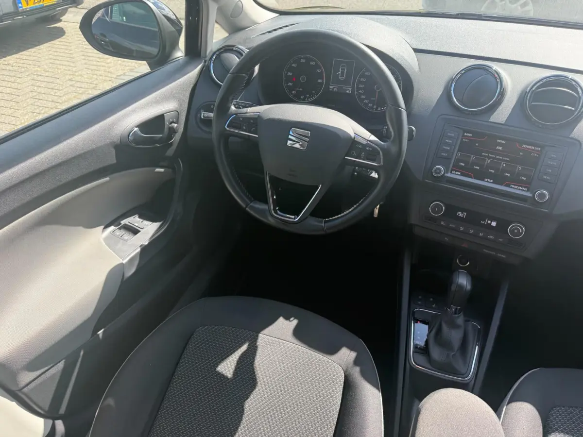 1.0 EcoTSI Style Connect | 1E EIGENAAR | 3/6/12MND GARANTIE | AUTOMAAT | LED | NAVI | CARPLAY | CRUISE | DAB |