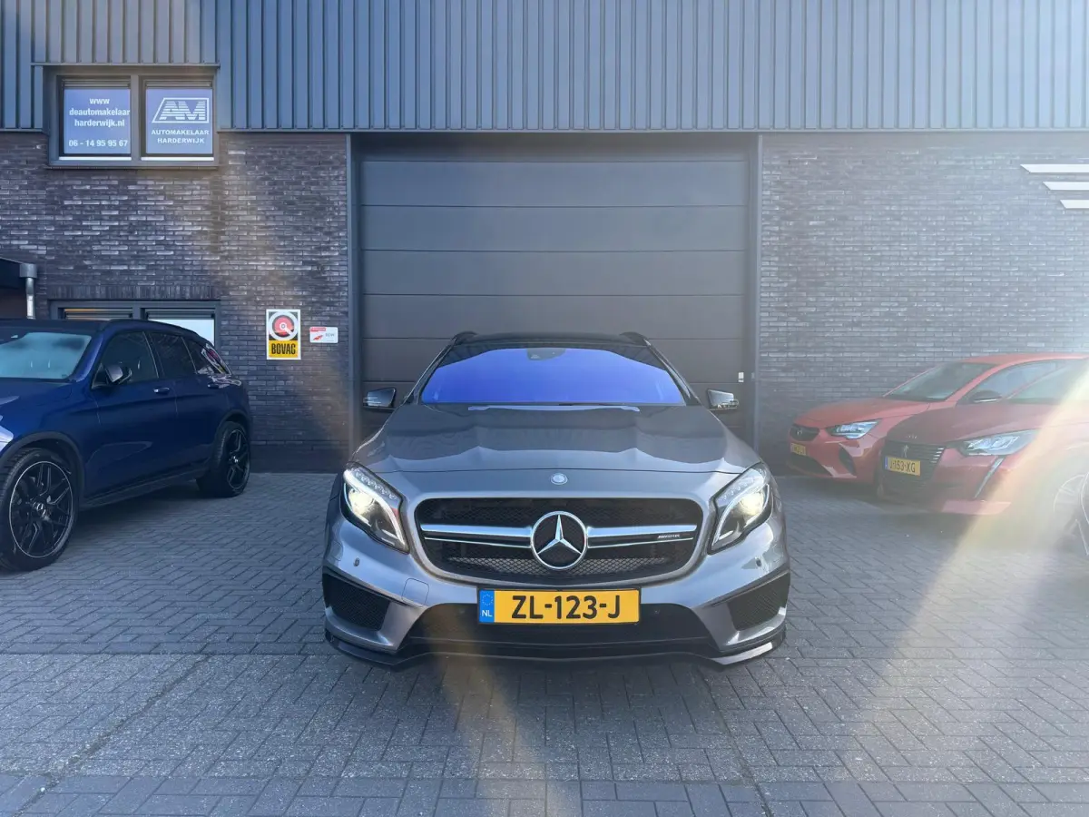 AMG 45 4MATIC | PANO | XENON | CRUISE | CAMERA | MEMORY | NAVI | LMV | HARMAN KARDON |