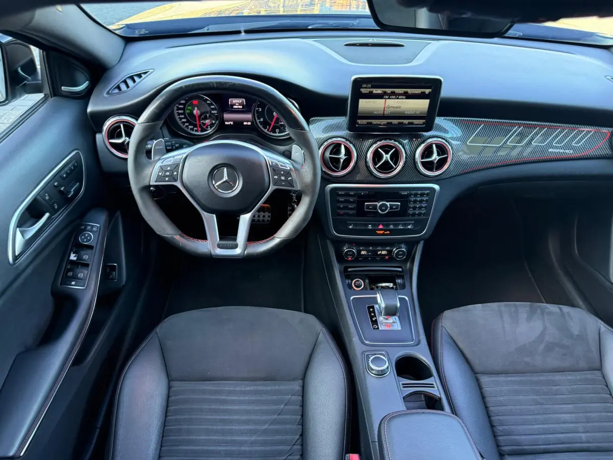 AMG 45 4MATIC | PANO | XENON | CRUISE | CAMERA | MEMORY | NAVI | LMV | HARMAN KARDON |
