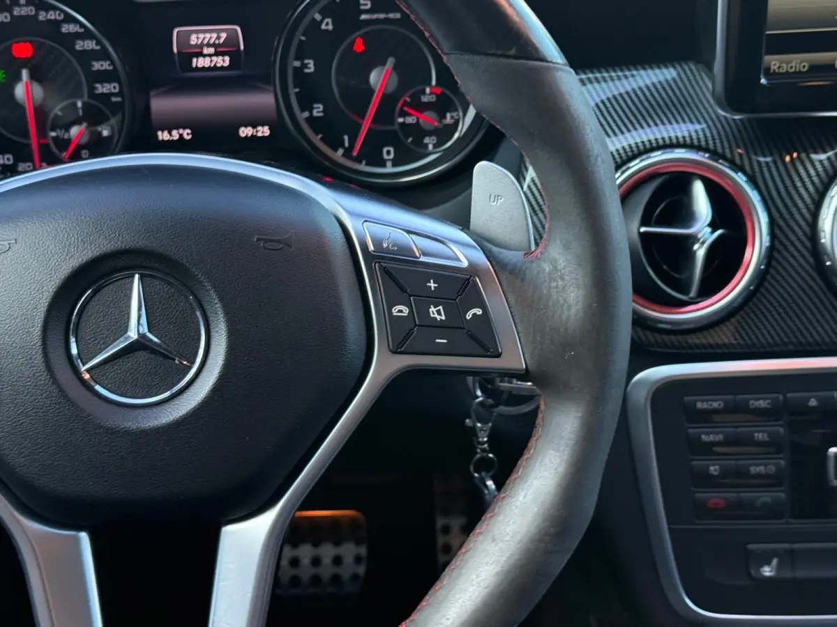 AMG 45 4MATIC | PANO | XENON | CRUISE | CAMERA | MEMORY | NAVI | LMV | HARMAN KARDON |