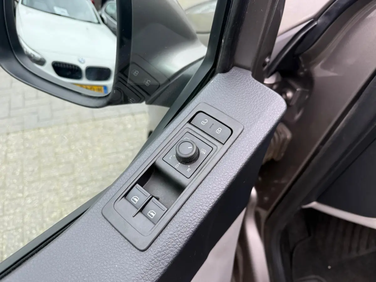 2.0 TDI L2H1 DC Highline | 2E EIGENAAR | NW DISTR RIEM | NAVI | CAMERA | CRUISE |AIRCO |