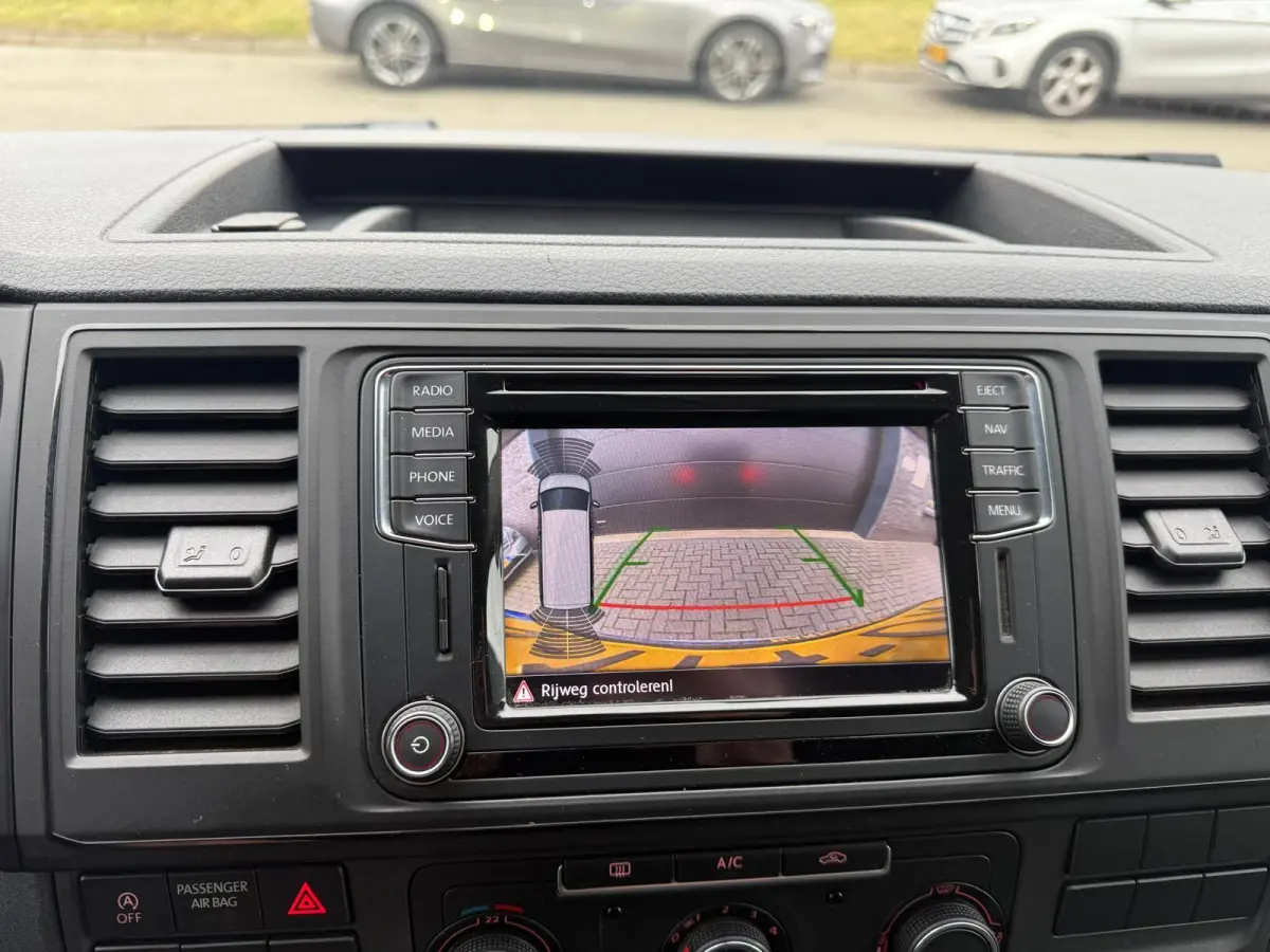 2.0 TDI L2H1 DC Highline | 2E EIGENAAR | NW DISTR RIEM | NAVI | CAMERA | CRUISE |AIRCO |