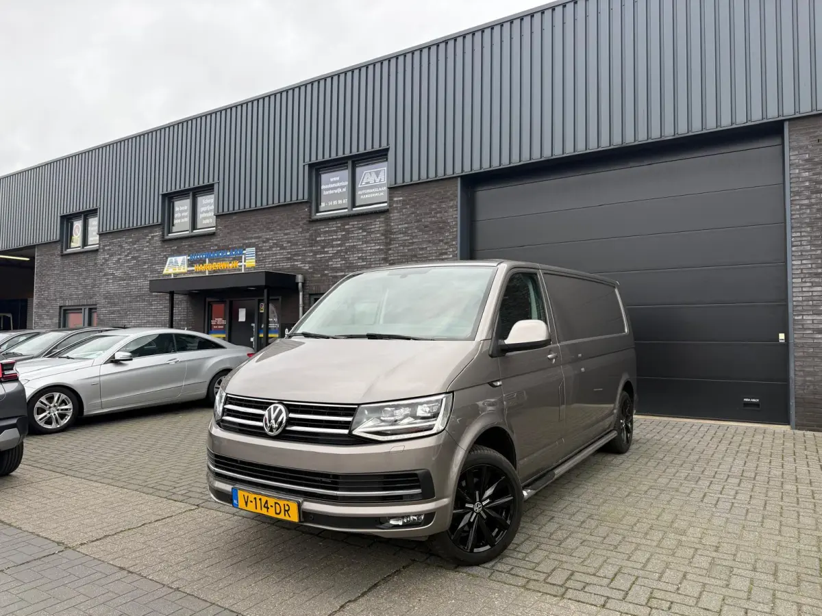 2.0 TDI L2H1 DC Highline | 2E EIGENAAR | NW DISTR RIEM | NAVI | CAMERA | CRUISE |AIRCO |