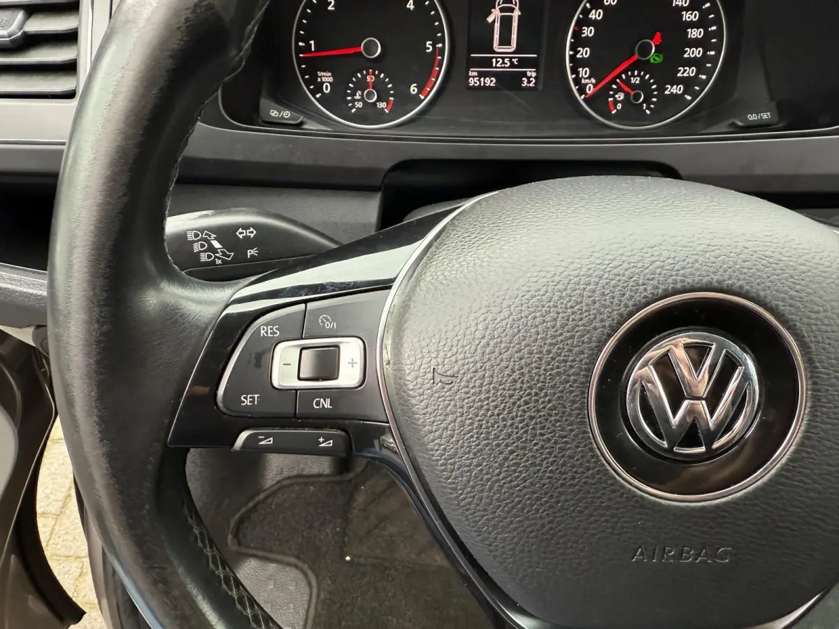 2.0 TDI L2H1 DC Highline | 2E EIGENAAR | NW DISTR RIEM | NAVI | CAMERA | CRUISE |AIRCO |