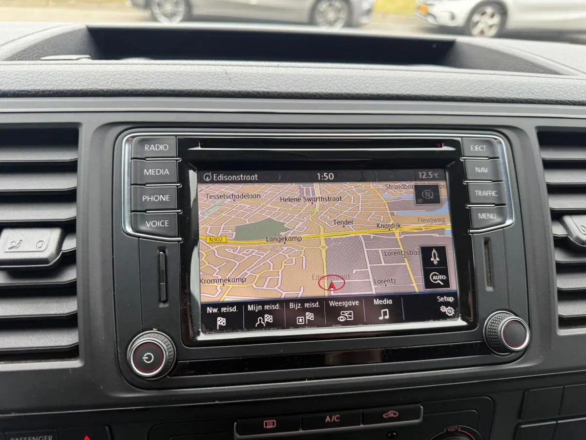 2.0 TDI L2H1 DC Highline | 2E EIGENAAR | NW DISTR RIEM | NAVI | CAMERA | CRUISE |AIRCO |