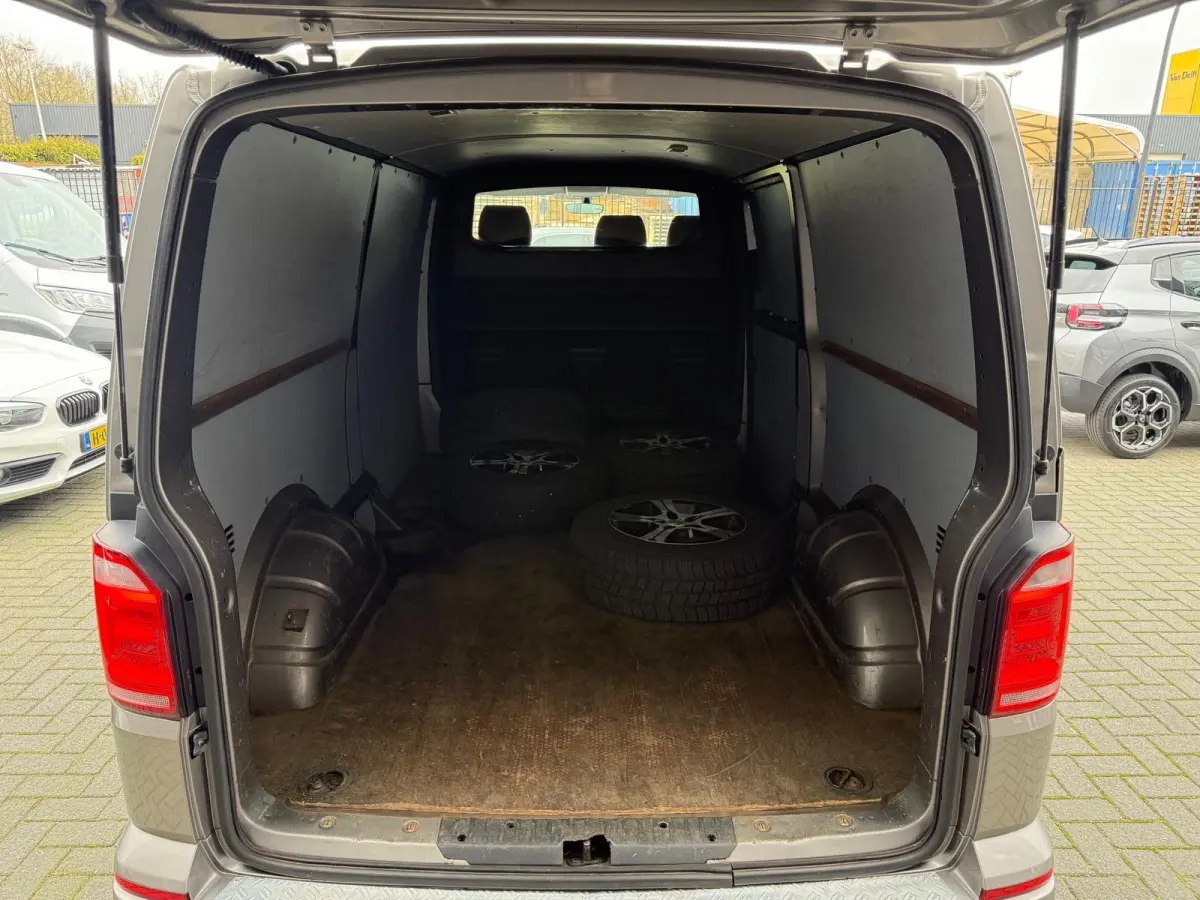 2.0 TDI L2H1 DC Highline | 2E EIGENAAR | NW DISTR RIEM | NAVI | CAMERA | CRUISE |AIRCO |