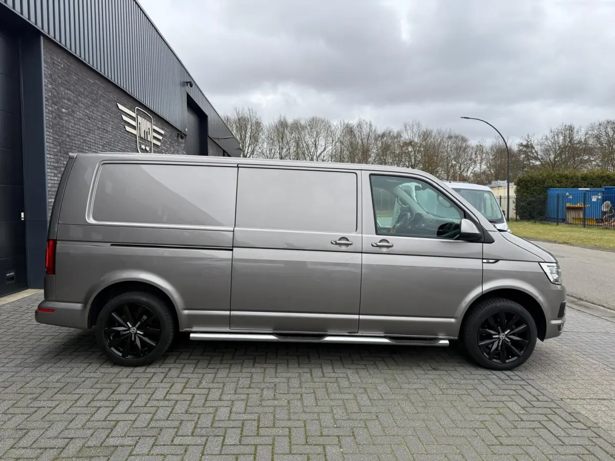 2.0 TDI L2H1 DC Highline | 2E EIGENAAR | NW DISTR RIEM | NAVI | CAMERA | CRUISE |AIRCO |