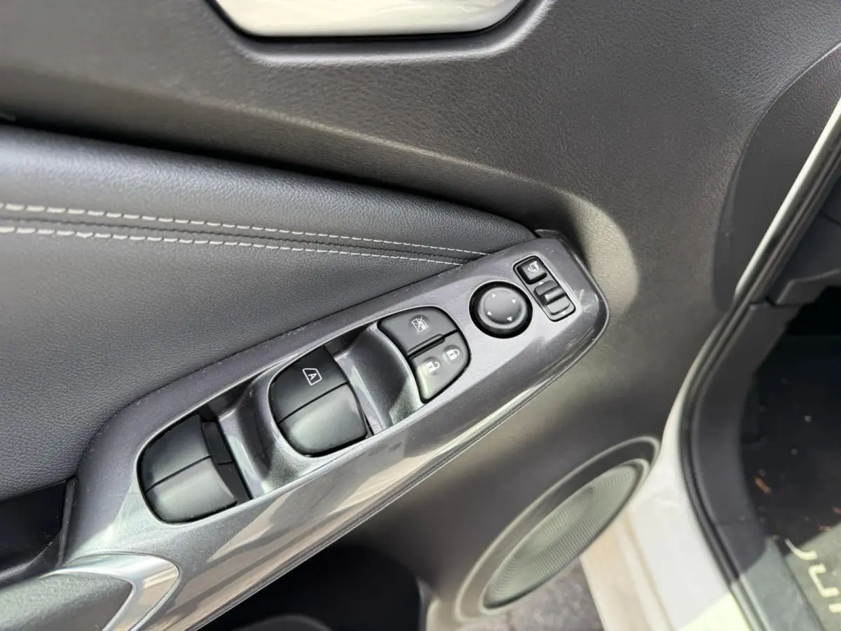 1.0 DIG-T N-Connecta | 2E EIGENAAR | 3/6/12MND GARANTIE | 19INCH | NAVI | LED | CARPLAY | CRUISE |