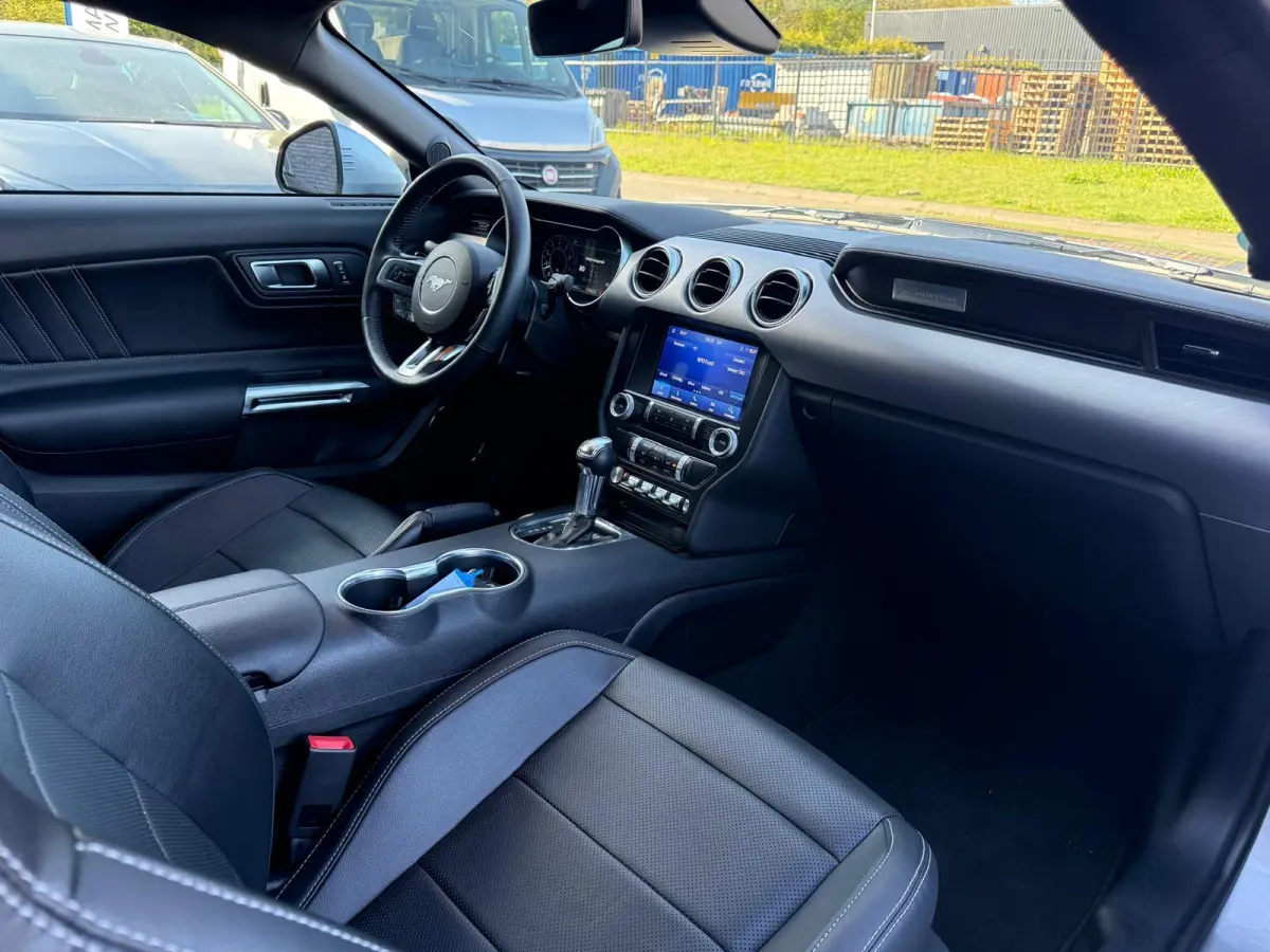 5.0 V8 | 1E EIGENAAR | 3/6/12MND GARANTIE| AUTOMAAT | LED | DAB | ACC | CARPLAY | CLIMA |