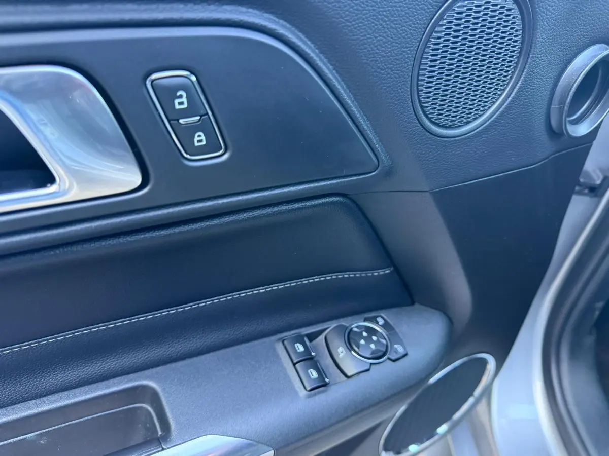 5.0 V8 | 1E EIGENAAR | 3/6/12MND GARANTIE| AUTOMAAT | LED | DAB | ACC | CARPLAY | CLIMA |