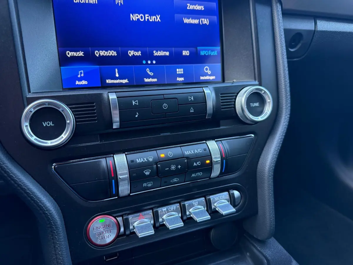 5.0 V8 | 1E EIGENAAR | 3/6/12MND GARANTIE| AUTOMAAT | LED | DAB | ACC | CARPLAY | CLIMA |