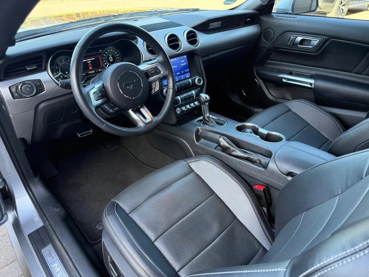 5.0 V8 | 1E EIGENAAR | 3/6/12MND GARANTIE| AUTOMAAT | LED | DAB | ACC | CARPLAY | CLIMA |