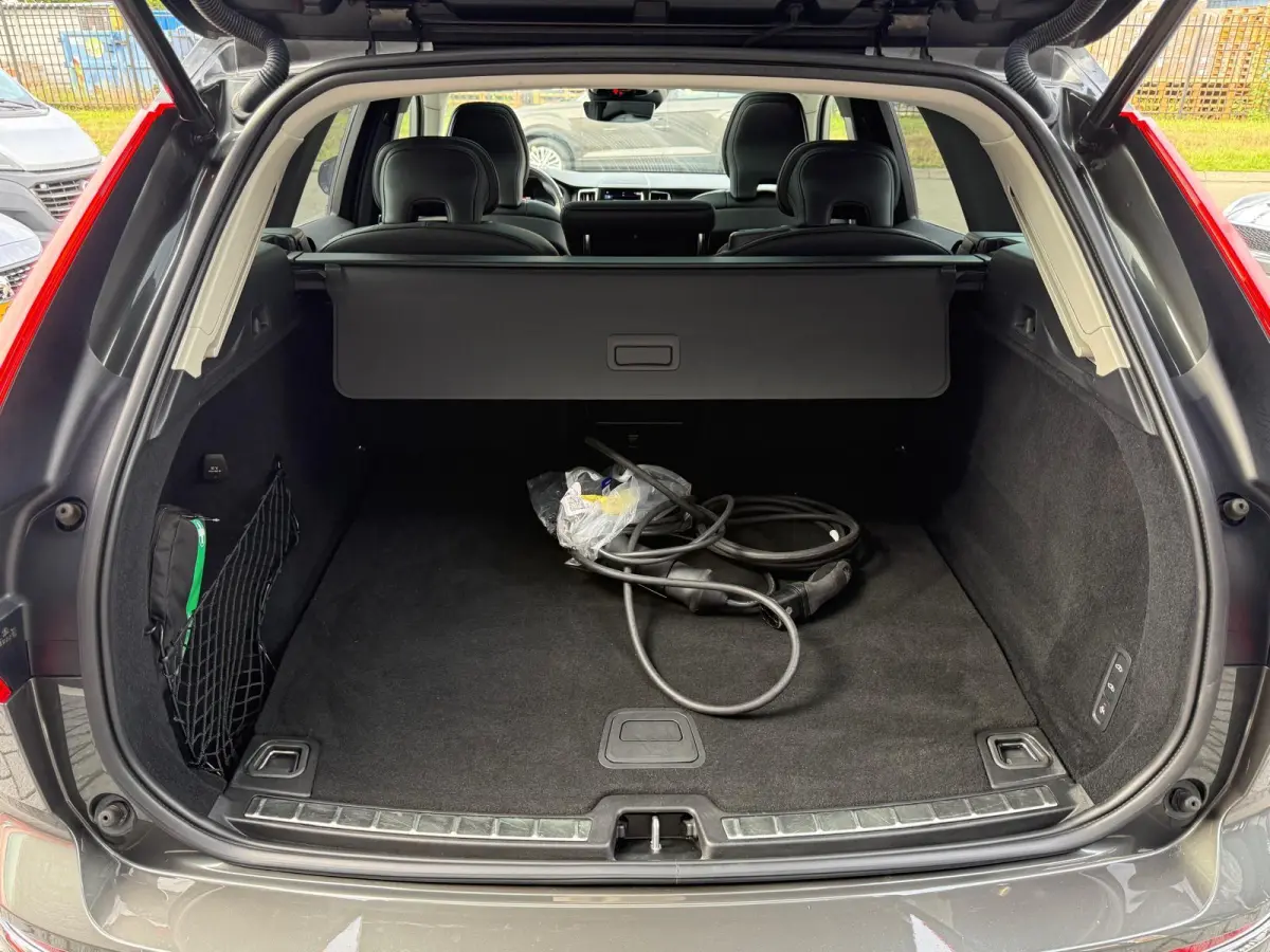 2.0 T8 Plug-in hybrid AWD Inscription Exclusive | 1E EIGENAAR | 3/6/12 MND GARANTIE | PANO | LED | ACC | DAB | CARPLAY | TREKHAAK | STOELKOELING |