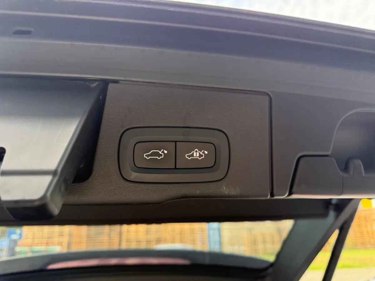 2.0 T8 Plug-in hybrid AWD Inscription Exclusive | 1E EIGENAAR | 3/6/12 MND GARANTIE | PANO | LED | ACC | DAB | CARPLAY | TREKHAAK | STOELKOELING |