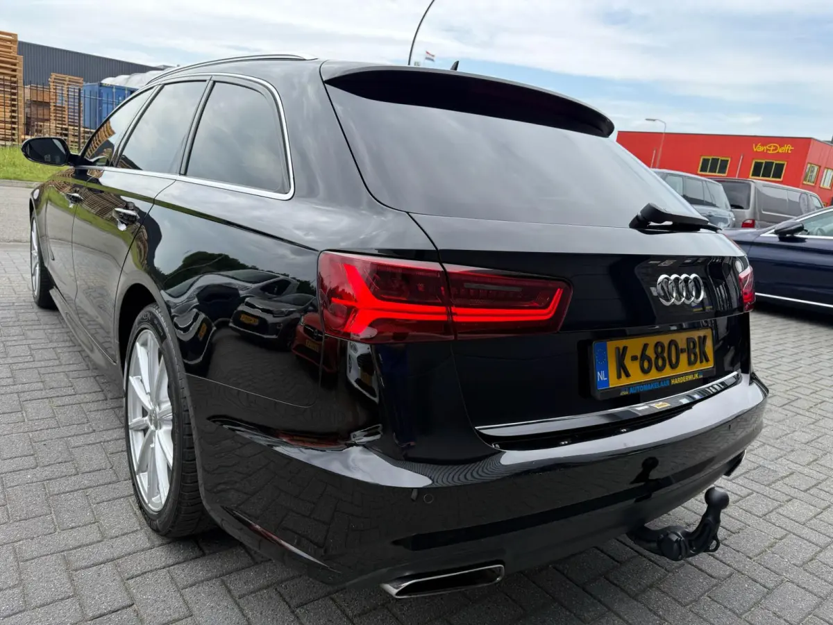 1.8 TFSI ultra Premium Edition | 1E EIGENAAR | 3/6/12MND GARANTIE | ACC | DODE HOEK | LED | STOEL/STUUR VERWM. | DAB | NAVI | TREKHAAK |