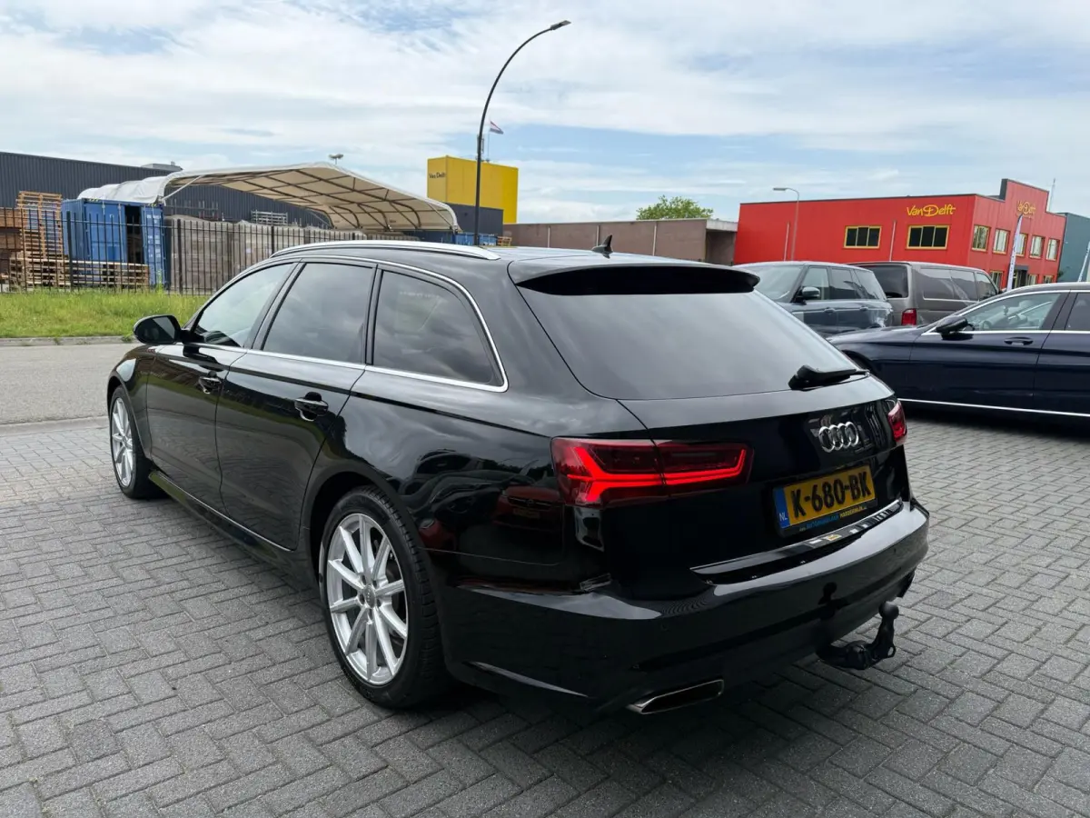 1.8 TFSI ultra Premium Edition | 1E EIGENAAR | 3/6/12MND GARANTIE | ACC | DODE HOEK | LED | STOEL/STUUR VERWM. | DAB | NAVI | TREKHAAK |