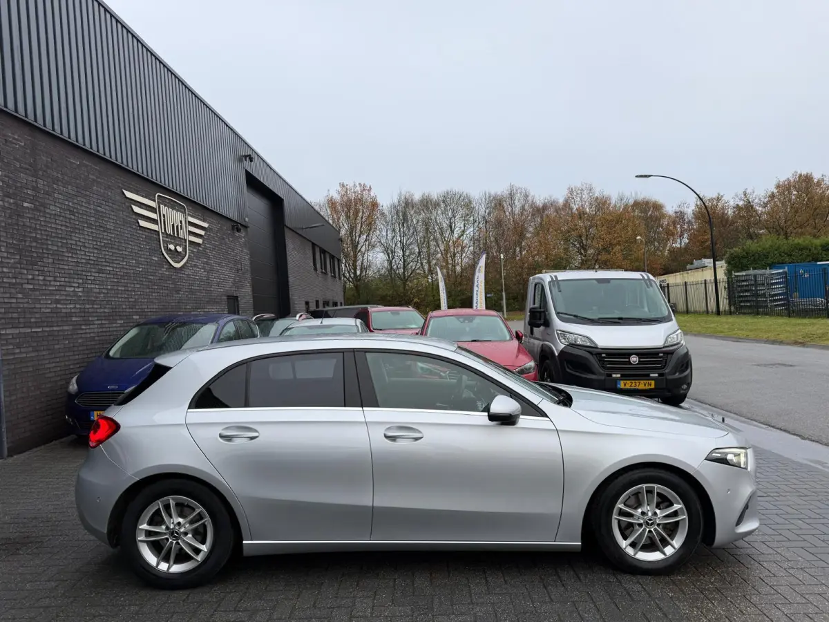 180 Business Solution | 3/6/12MND GARANTIE | NAVIGATIE | CRUISE |LED | DAB | PDC | LMV | GOED ONDERHOUDEN |