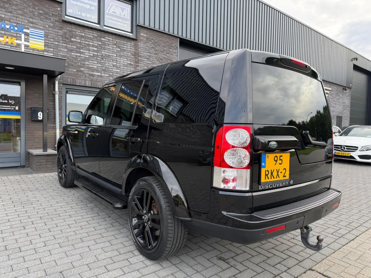 3.0 SDV6 Black&White | 3E EIGENAAR | 3/6/12MND GARANTIE | AUTOMAAT | PANO | 7PERS | LUCHTVERING | TREKHAAK | XENON | GOED ONDERHOUDEN |