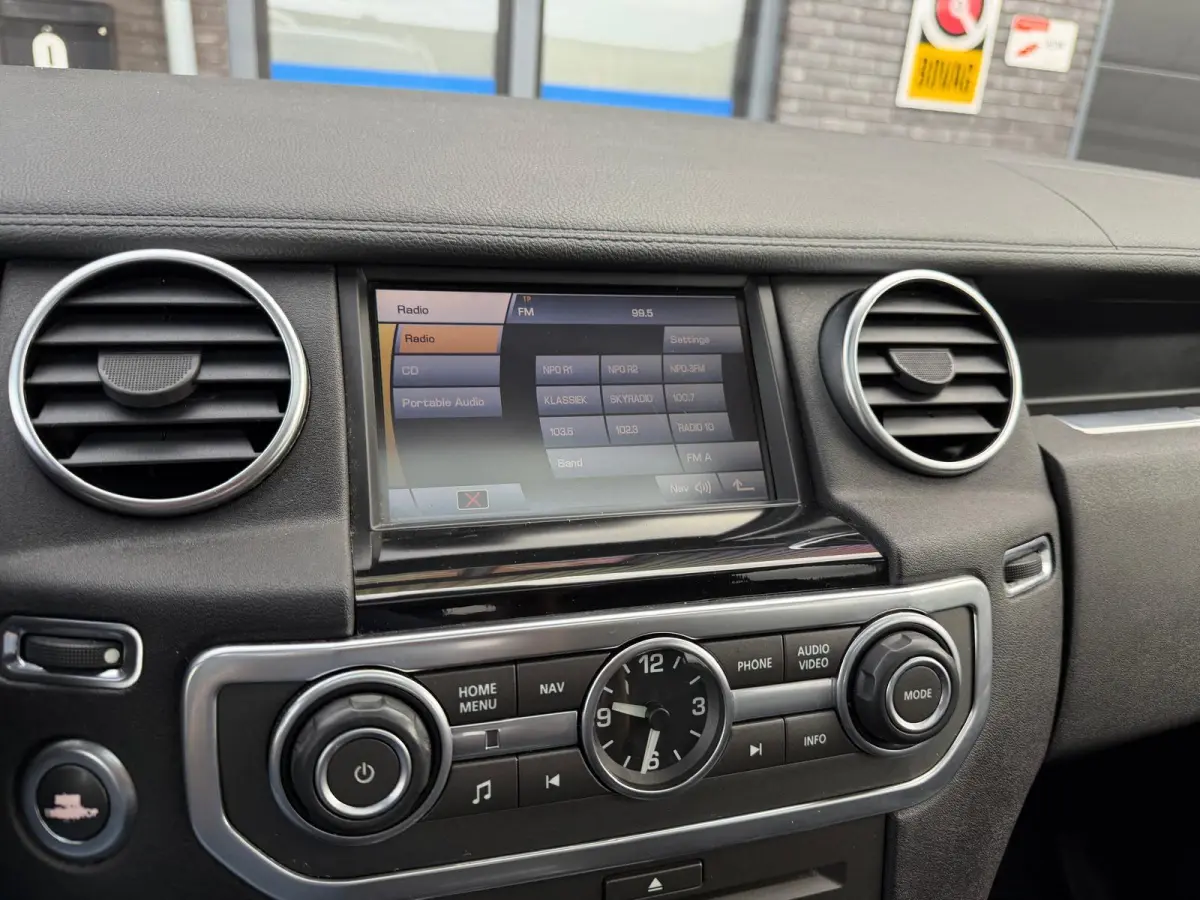 3.0 SDV6 Black&White | 3E EIGENAAR | 3/6/12MND GARANTIE | AUTOMAAT | PANO | 7PERS | LUCHTVERING | TREKHAAK | XENON | GOED ONDERHOUDEN |