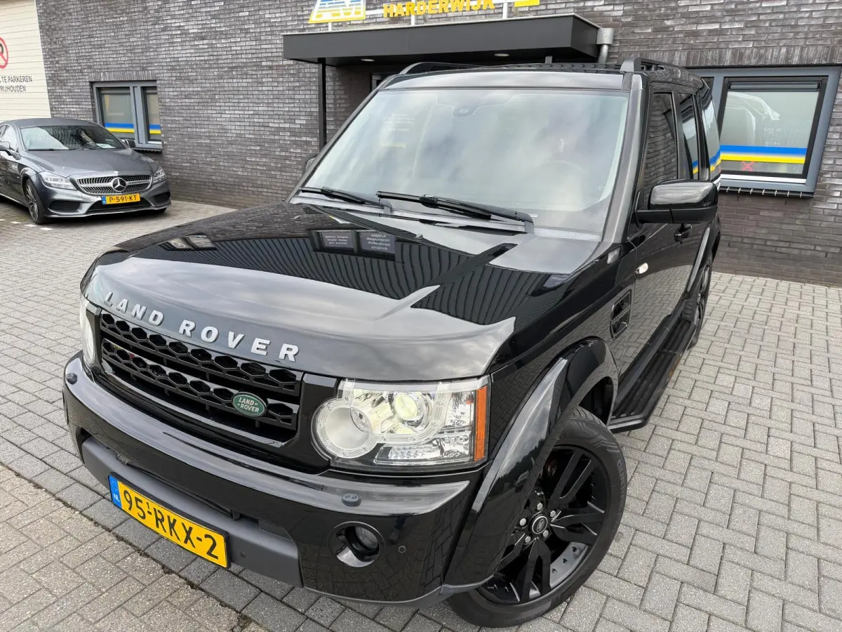 3.0 SDV6 Black&White | 3E EIGENAAR | 3/6/12MND GARANTIE | AUTOMAAT | PANO | 7PERS | LUCHTVERING | TREKHAAK | XENON | GOED ONDERHOUDEN |