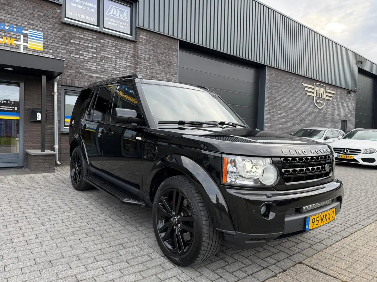 3.0 SDV6 Black&White | 3E EIGENAAR | 3/6/12MND GARANTIE | AUTOMAAT | PANO | 7PERS | LUCHTVERING | TREKHAAK | XENON | GOED ONDERHOUDEN |