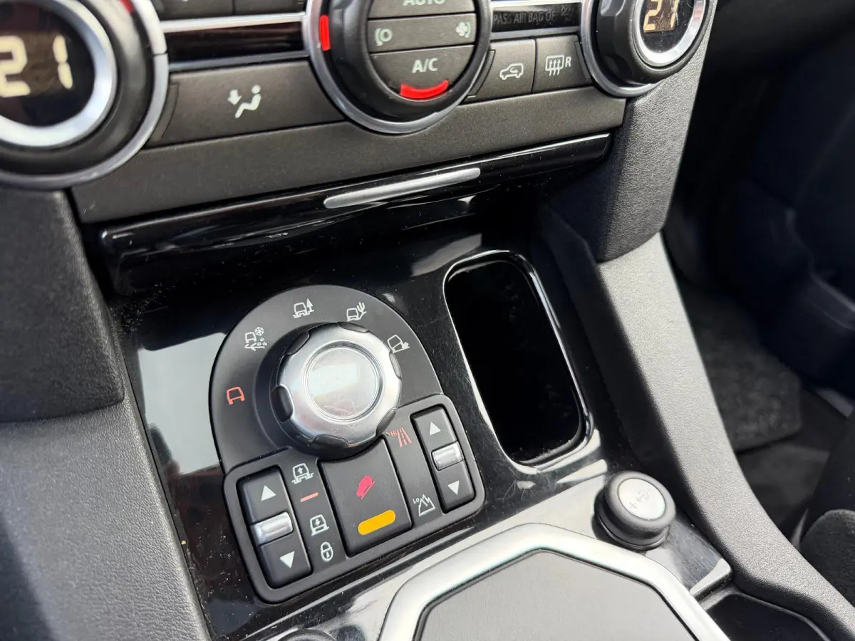 3.0 SDV6 Black&White | 3E EIGENAAR | 3/6/12MND GARANTIE | AUTOMAAT | PANO | 7PERS | LUCHTVERING | TREKHAAK | XENON | GOED ONDERHOUDEN |