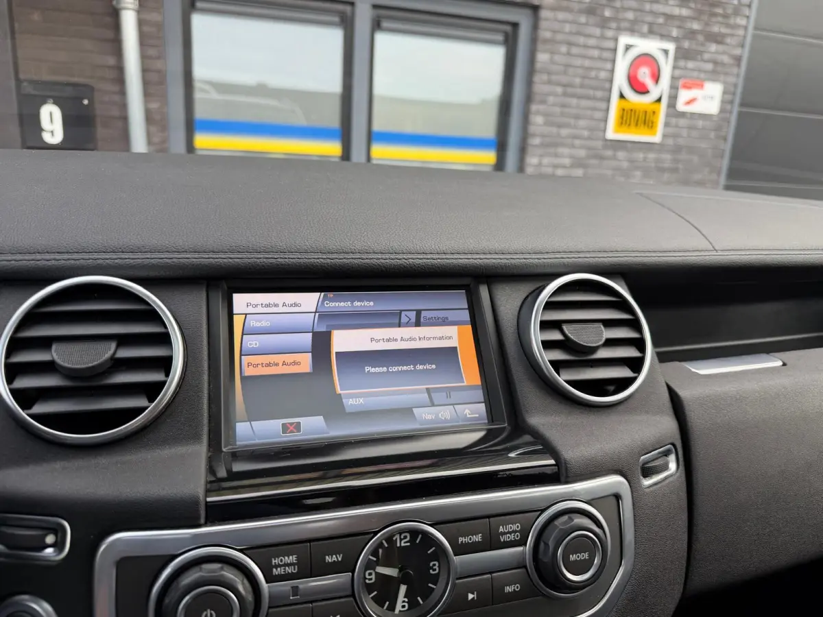 3.0 SDV6 Black&White | 3E EIGENAAR | 3/6/12MND GARANTIE | AUTOMAAT | PANO | 7PERS | LUCHTVERING | TREKHAAK | XENON | GOED ONDERHOUDEN |