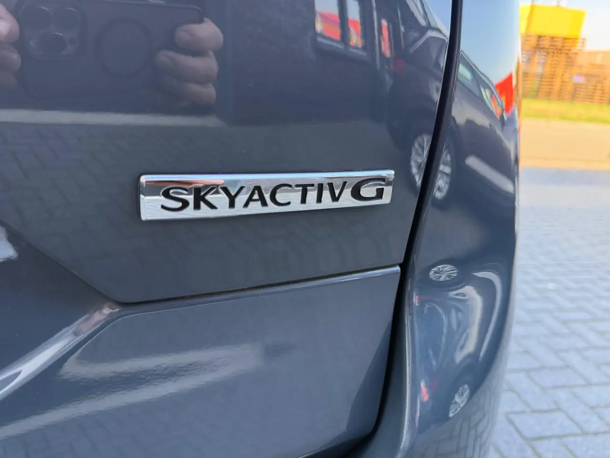 2.0 SkyActiv-G 165 Comfort | 2E EIGENAAR | 3/6/12MND GARANTIE | DAB | LED | STOEL/STUUR VERW. | CARPLAY | NAVI | CAMERA |