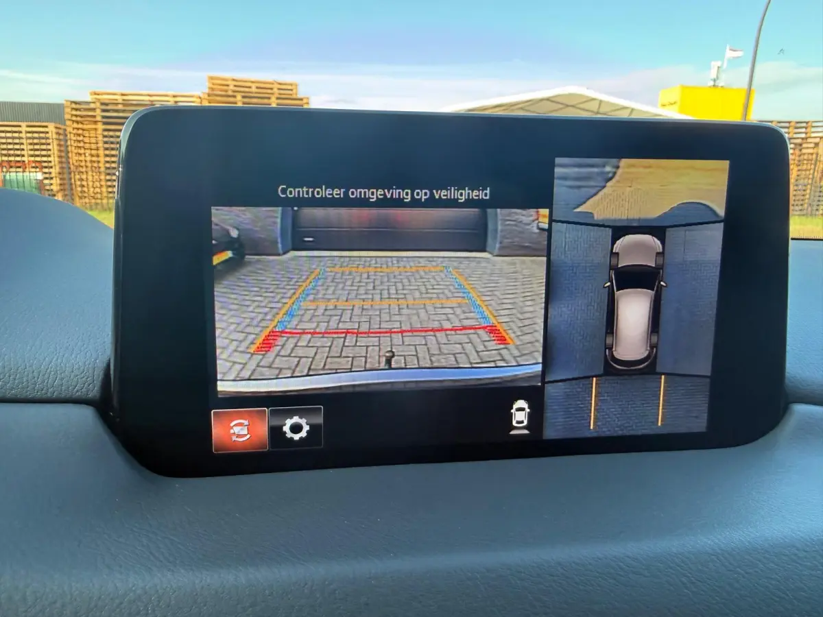 2.0 SkyActiv-G 165 Comfort | 2E EIGENAAR | 3/6/12MND GARANTIE | DAB | LED | STOEL/STUUR VERW. | CARPLAY | NAVI | CAMERA |