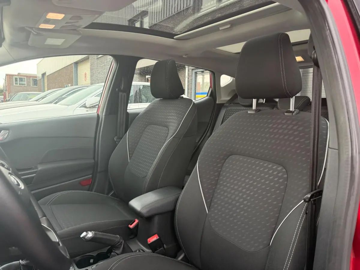 1.0 EcoBoost Titanium | 2E EIGENAAR | 3/6 OF 12 MND GARANTIE | CAMERA | PANO DAK | TREKHAAK | CARPLAY |