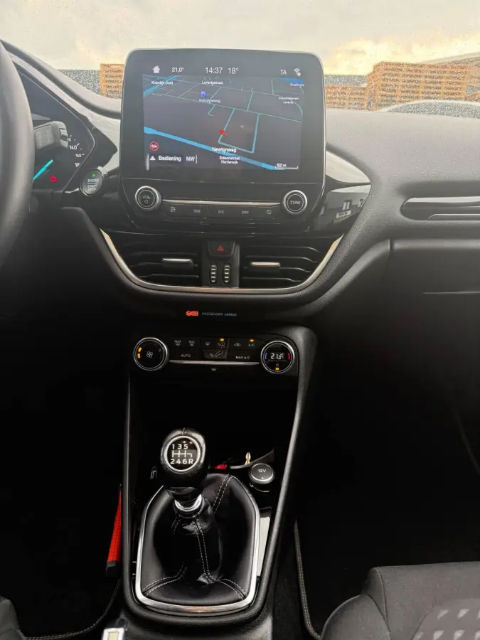 1.0 EcoBoost Titanium | 2E EIGENAAR | 3/6 OF 12 MND GARANTIE | CAMERA | PANO DAK | TREKHAAK | CARPLAY |