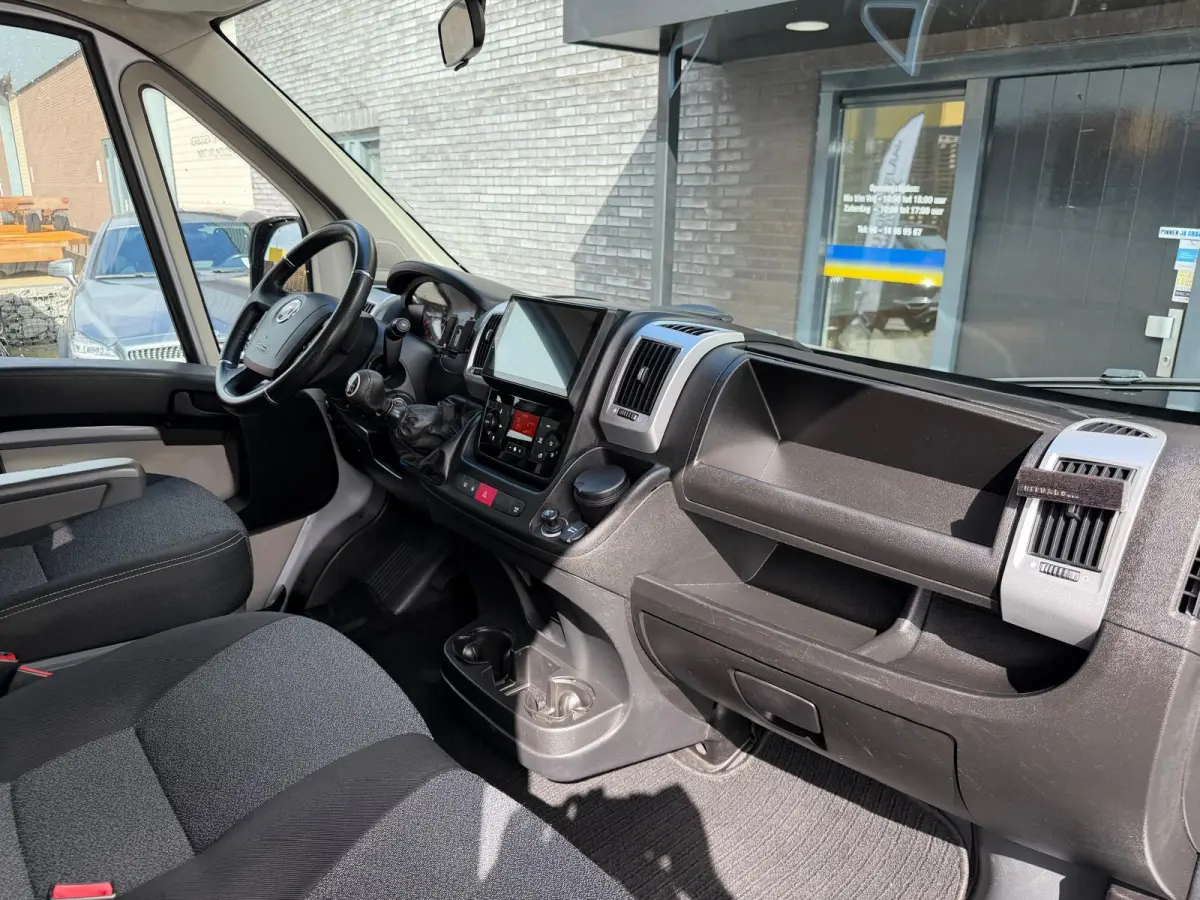 35H 2.3 MultiJet L4H1 | 2E EIGENAAR | KEGGER |LUCHTVERING | TACHNO | CRUISE | CARPLAY | NAVI | CLIMMA | LED | LIER |