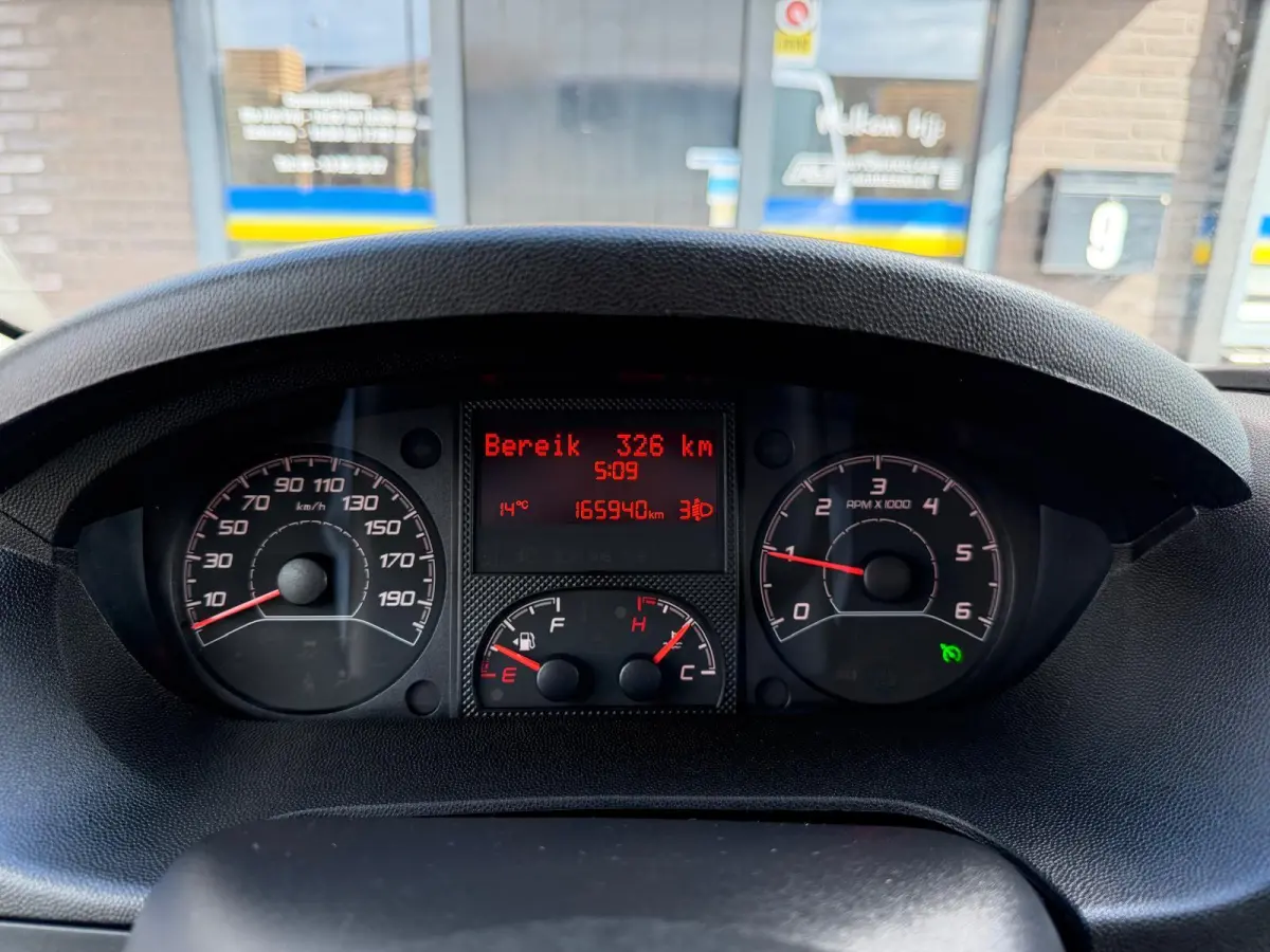 35H 2.3 MultiJet L4H1 | 2E EIGENAAR | KEGGER |LUCHTVERING | TACHNO | CRUISE | CARPLAY | NAVI | CLIMMA | LED | LIER |