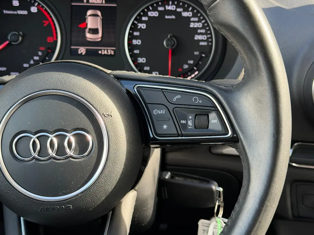 1.0 TFSI Pro Line | 2E EIGENAAR | 3/6/12MND GARANTIE | NL AUTO | CRUISE | XENON | BLUETOOTH | AIRCO | LMV | PDC |