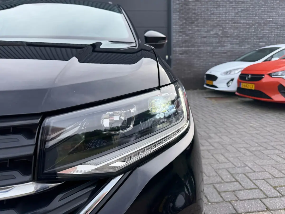 1.0 TSI R-Line | 1E EIGENAAR | 3/6/12MND GARANTIE| AUTOMAAT | LED | CARPLAY | DIGITAAL COCKPIT | DAB | CRUISE |
