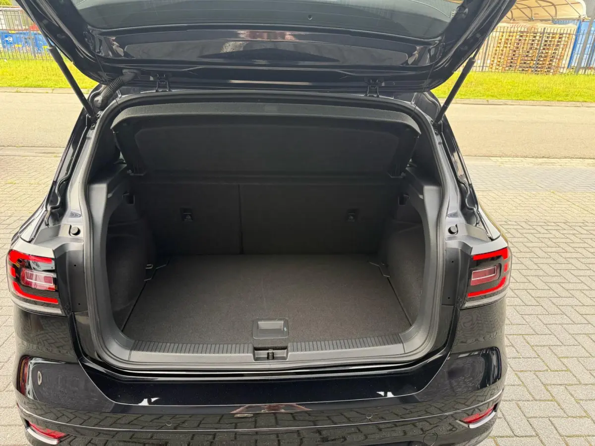 1.0 TSI R-Line | 1E EIGENAAR | 3/6/12MND GARANTIE| AUTOMAAT | LED | CARPLAY | DIGITAAL COCKPIT | DAB | CRUISE |