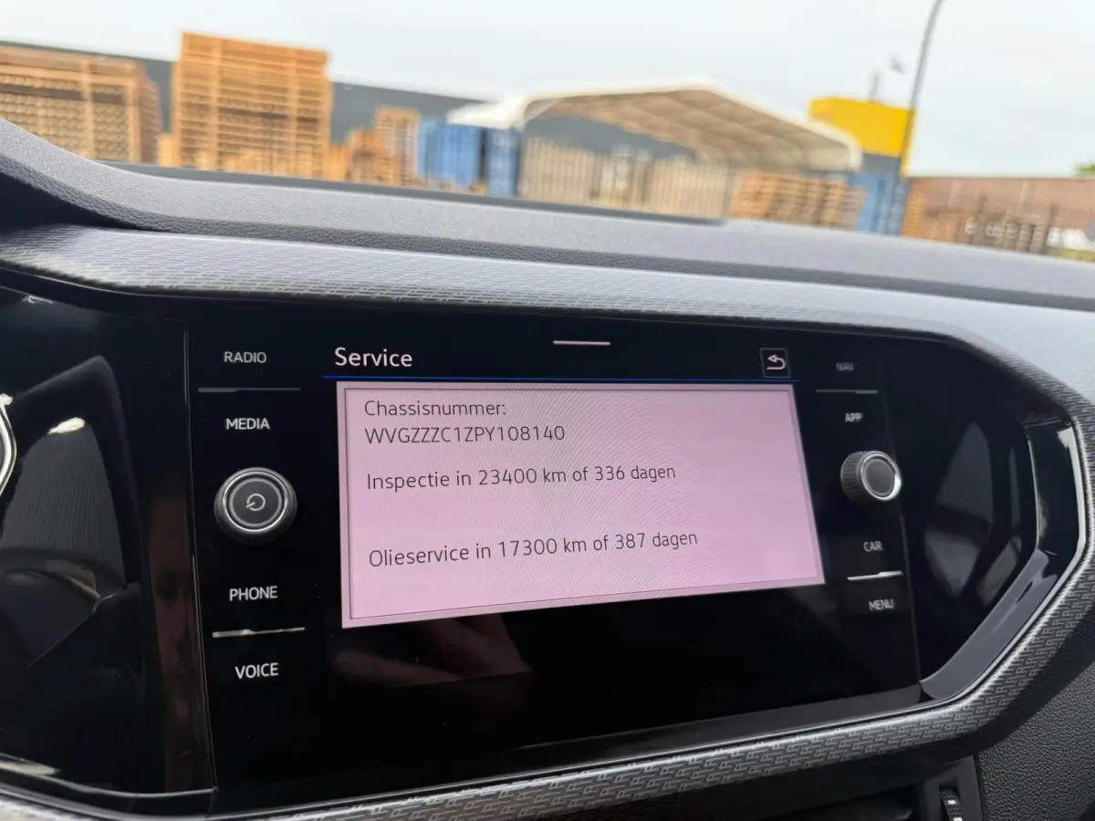 1.0 TSI R-Line | 1E EIGENAAR | 3/6/12MND GARANTIE| AUTOMAAT | LED | CARPLAY | DIGITAAL COCKPIT | DAB | CRUISE |