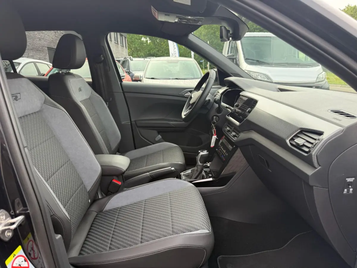 1.0 TSI R-Line | 1E EIGENAAR | 3/6/12MND GARANTIE| AUTOMAAT | LED | CARPLAY | DIGITAAL COCKPIT | DAB | CRUISE |