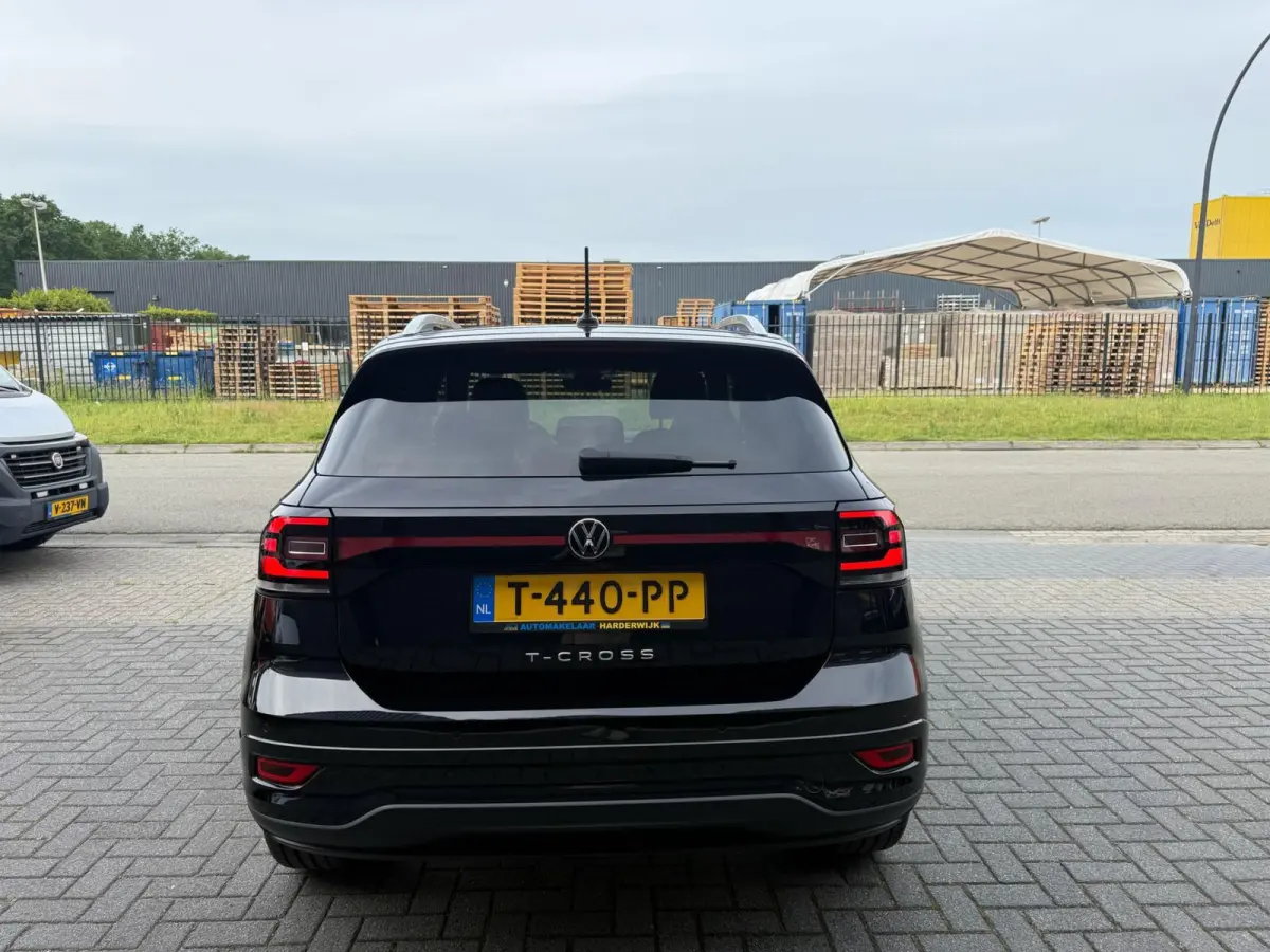 1.0 TSI R-Line | 1E EIGENAAR | 3/6/12MND GARANTIE| AUTOMAAT | LED | CARPLAY | DIGITAAL COCKPIT | DAB | CRUISE |