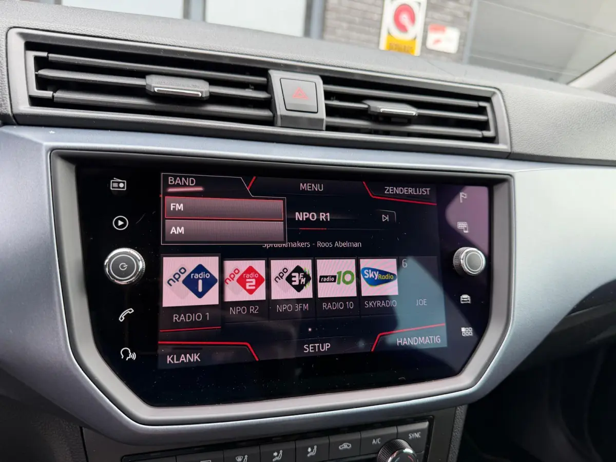 1.0 TSI Style Business Intense | 1E EIGENAAR | 3/6/12 MND GARANTIE | AUTOMAAT | ACC | CARPLAY |